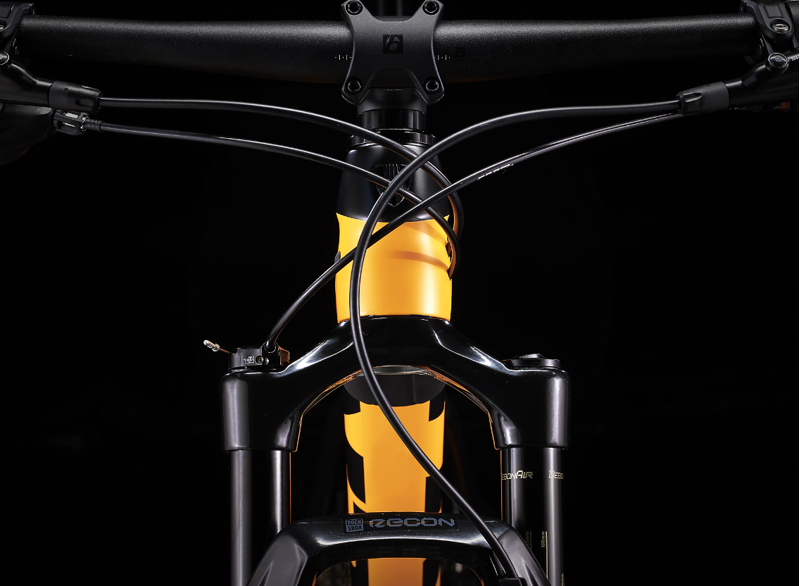 Trek Procaliber 9.6 29 Hardtail Mountain Bike 2023 in Satin Marigold Deep Smoke-2